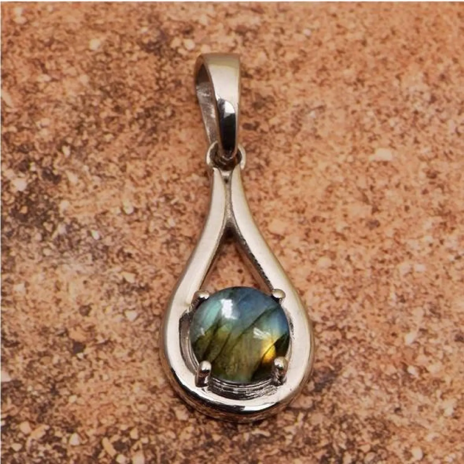 66-stone-labrodorite